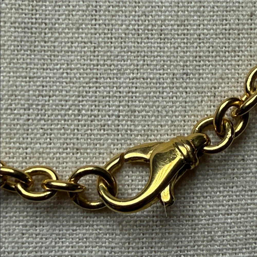 Gianni Versace Medusa Pendant Necklace 28” Gold Tone Italy